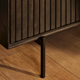 Dressoir Madison 210cm van Starfurn van opzij gezien, 85 cm hoog en 210 cm breed