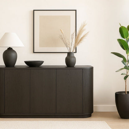 Dressoir Novero espresso 170cm in een eetkamer