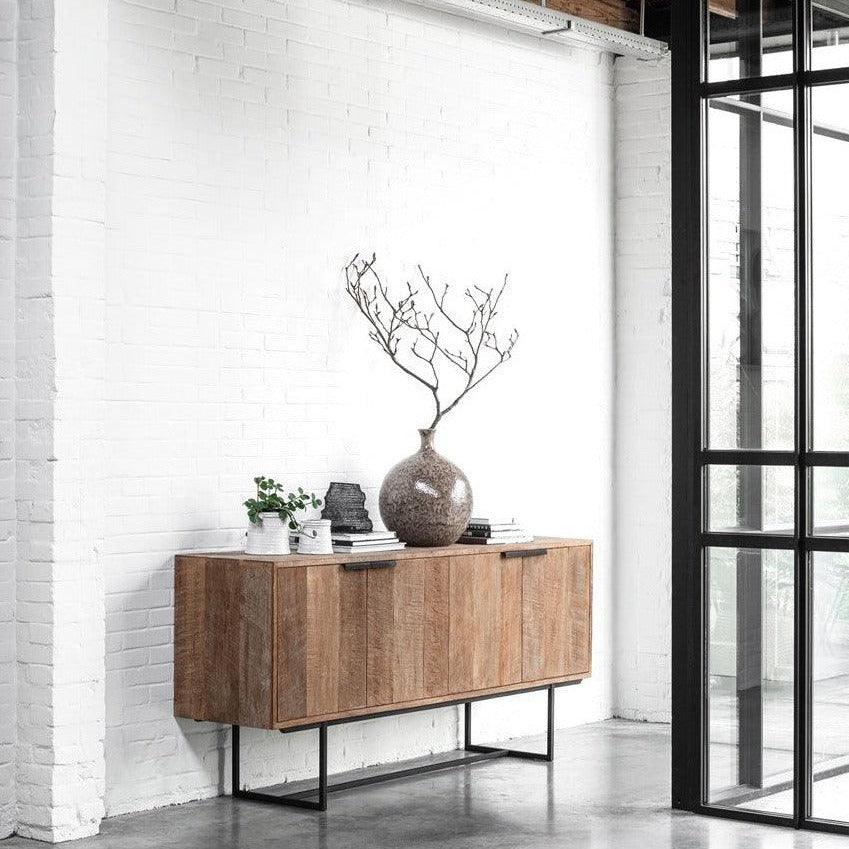 Grijs verweerd dressoir 185cm met vier deuren DTP Home