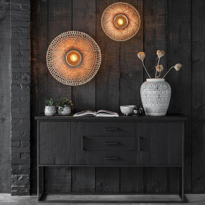 Detail zwarte houtnerf dressoir Timeless Black Beam No.2
