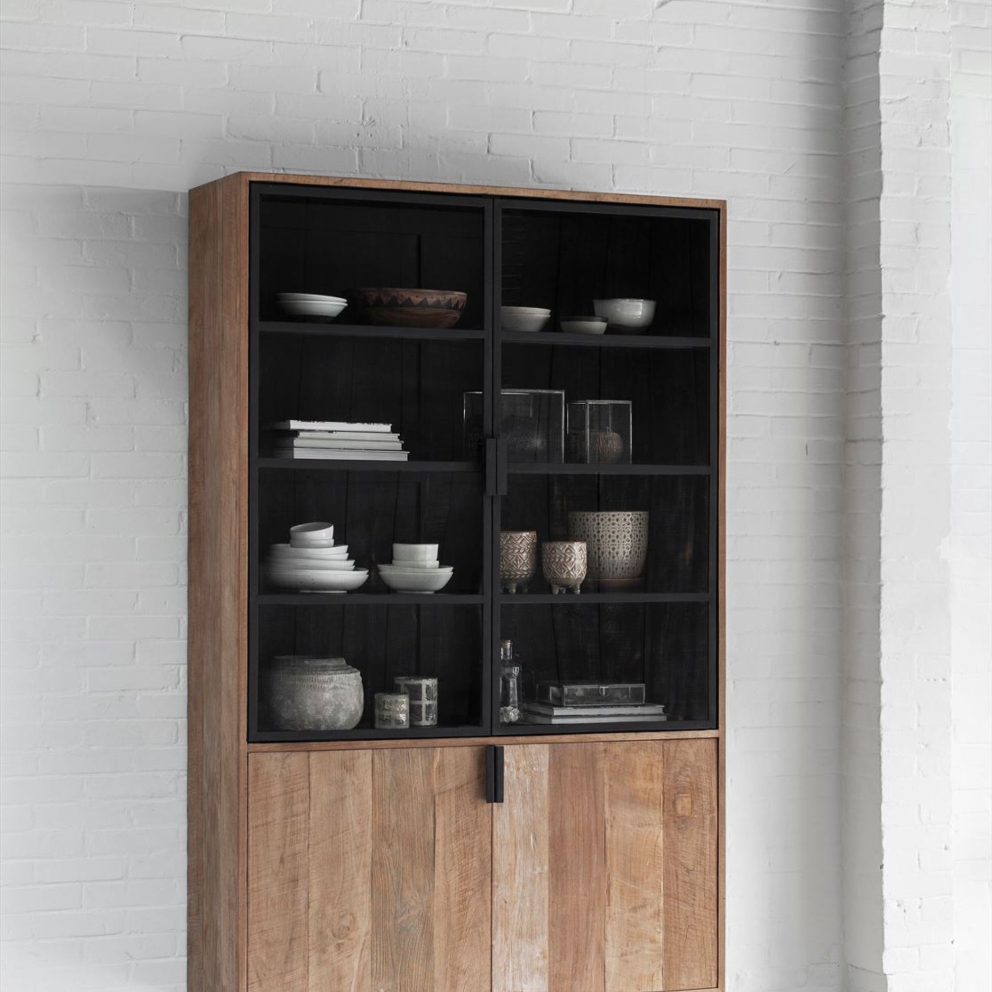 DTP Home Vitrinekast Odeon Hoog - Vitrinekast - DTP Home - livinglovely.nl