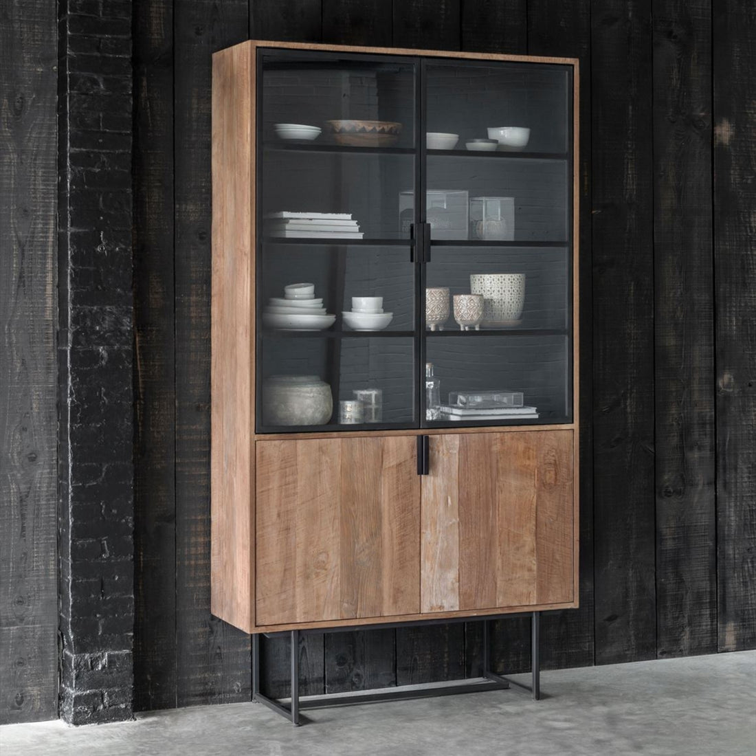 DTP Home Vitrinekast Odeon Hoog - Vitrinekast - DTP Home - livinglovely.nl