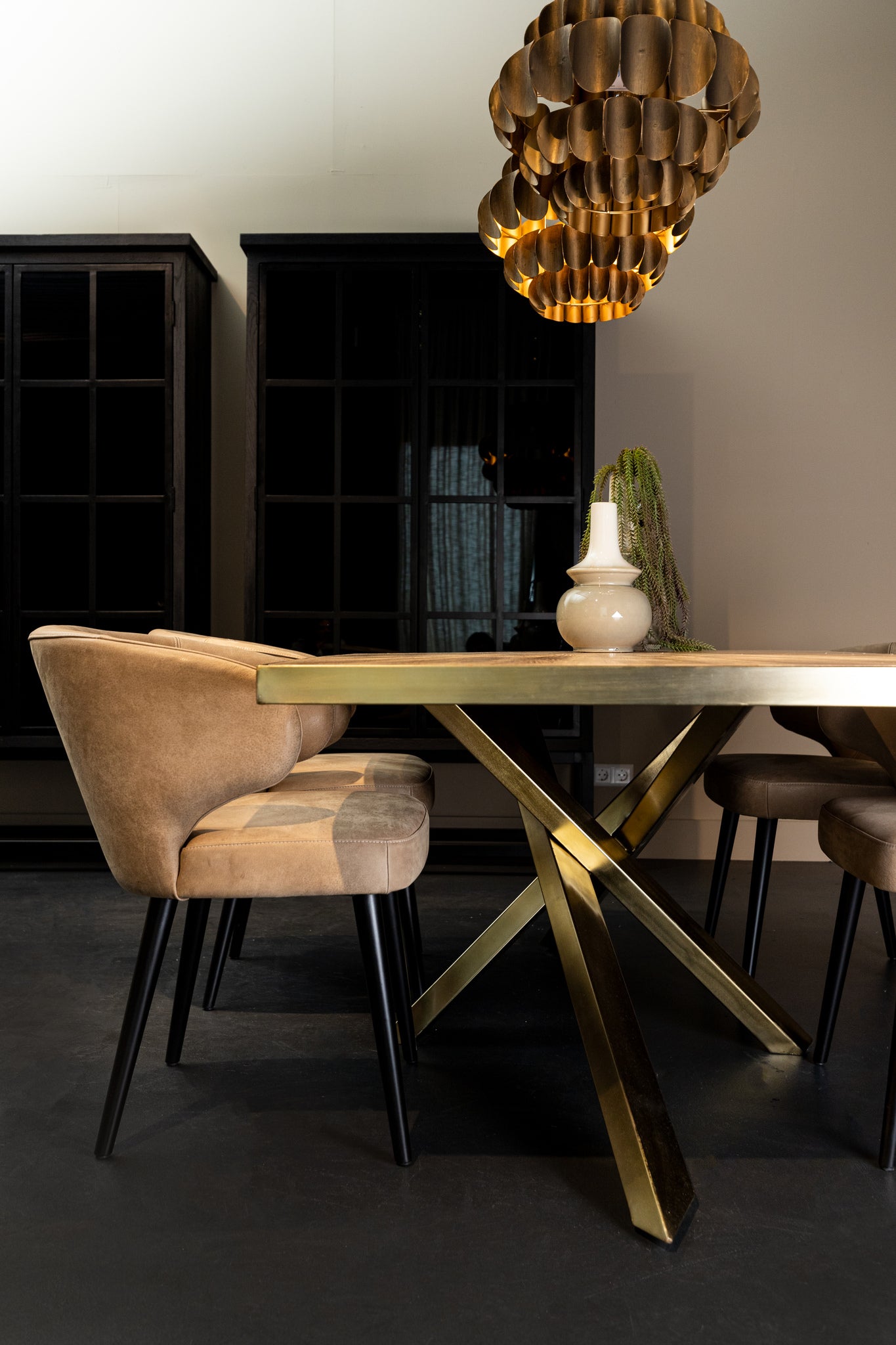 Eetkamerstoel Fiori - 57x56x80 cm - Leer - Zand PTMD - Eetkamerstoel - PTMD - livinglovely.nl