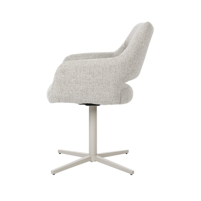 Eetkamerstoel Lux van Starfurn in beige, achteraanzicht van de royale zitting