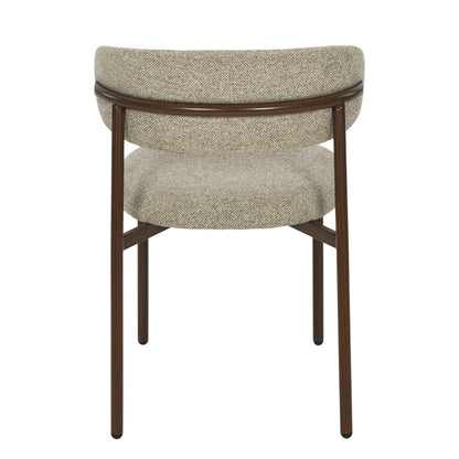 Eetkamerstoel Micah in Beige Hush-stof met poten in walnootkleur