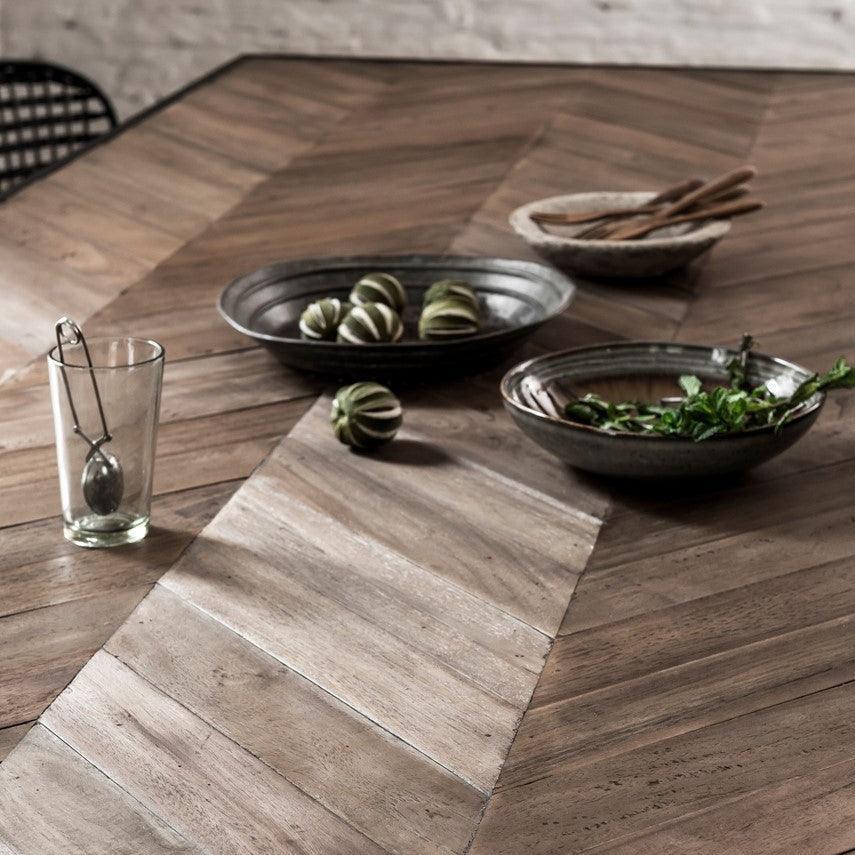 Eetkamertafel Criss Cross 240cm van DTP Home, rand van het tafelblad in detail
