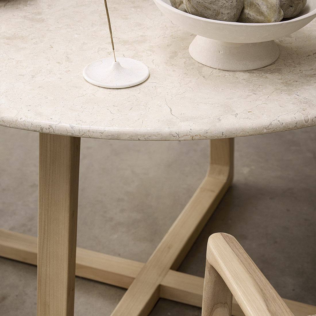 Eetkamertafel Infinity Round Ø120cm Raw Materials - Eetkamertafel - Raw Materials - livinglovely.nl