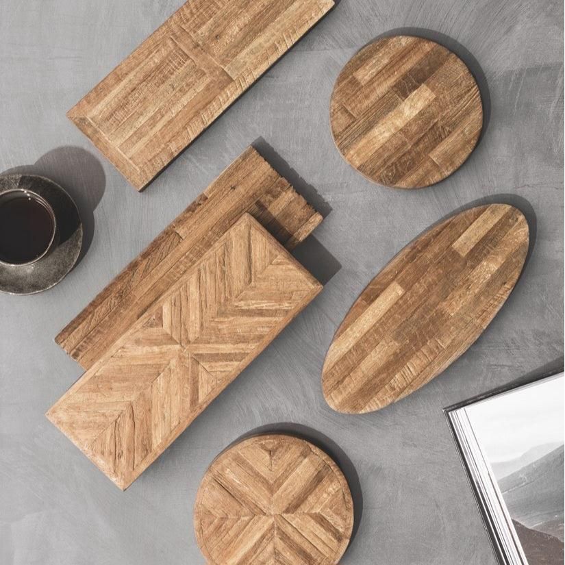 Eettafel Einstein met eetkamerstoelen in modern interieur