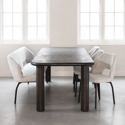 Grote Mortex eettafel Clio Pepper met eetkamerstoelen