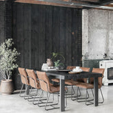 Zwarte eetkamertafel 275cm met massieve poten DTP Home