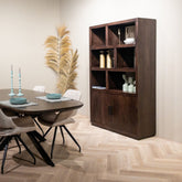 Eettafel Jesper Chestnut 180cm in een eetkamer