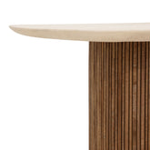 Detail van het mortex oppervlak van de eettafel Lagoon 240 cm