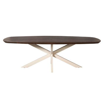 Eettafel Madison Deens Ovaal 240cm van Starfurn schuin van voren met de volle lengte van het blad