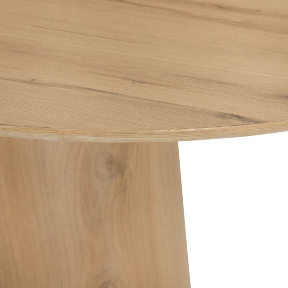 Detail van het eikenhout fineer van de eettafel Novero naturel