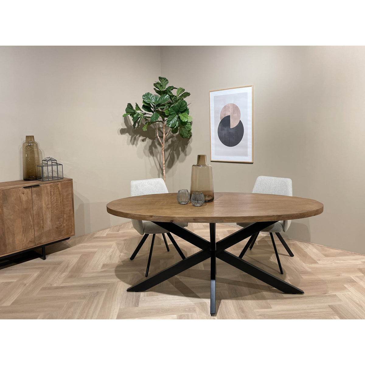 Eettafel Rocky 180cm in Pecan, detail van het blad