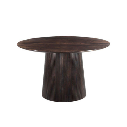 Salvator eettafel Walnut schuin van boven met rond mangohouten blad