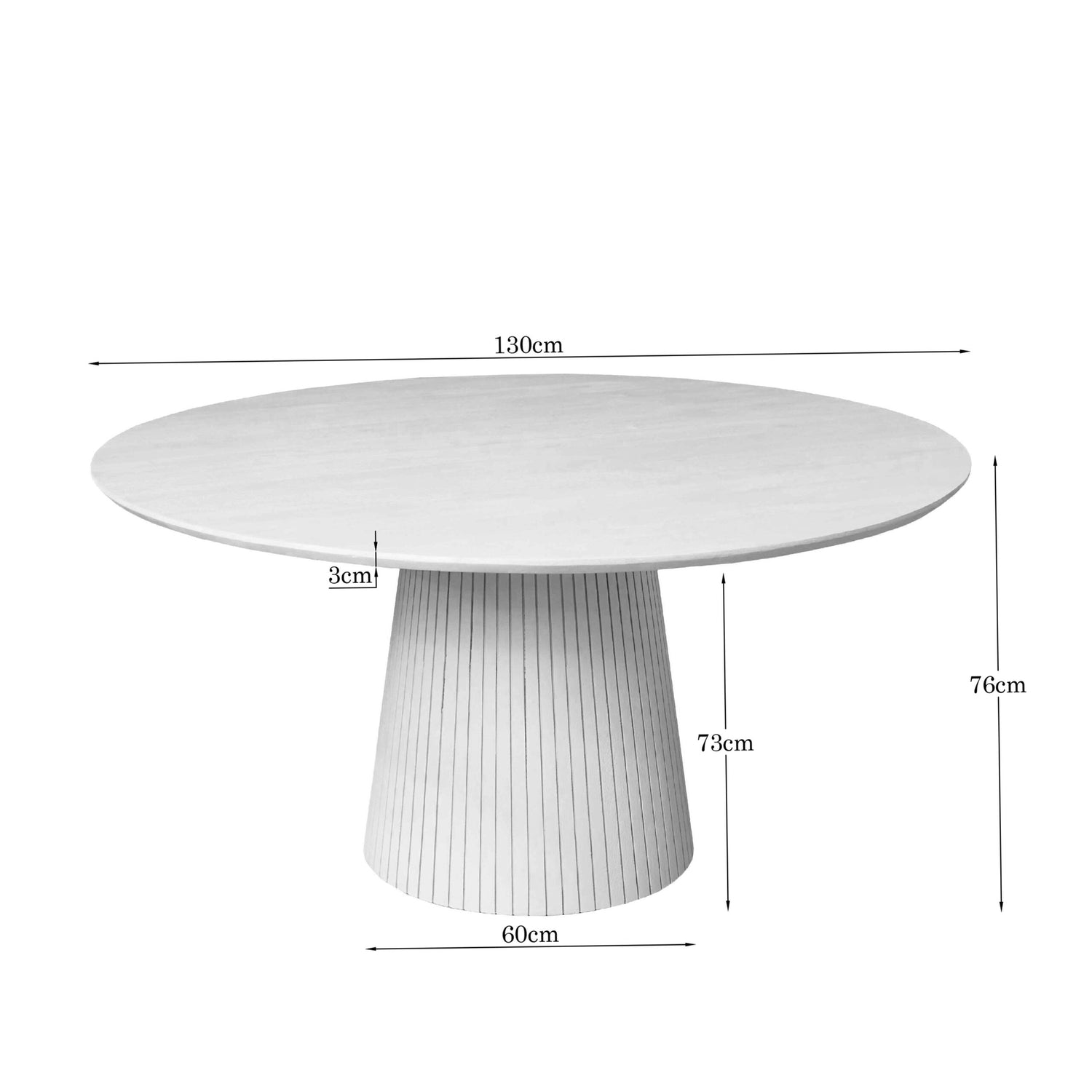 Bruine ronde Solana eettafel van 130 cm met stoelen in een lichte eetkamer