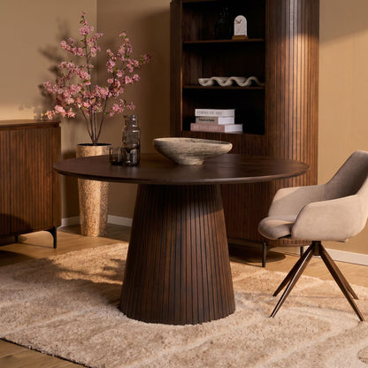 Ronde eettafel Solana van Starfurn in bruin mangohout met een doorsnede van 150 cm