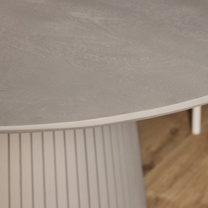 Eettafel Solana van Starfurn van opzij gezien, zware middenpoot met verticaal lattenwerk