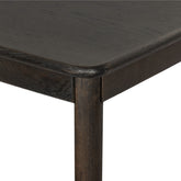 Detail van de afgeronde hoek en de bladrand van 22 mm van de espresso Tobago eettafel