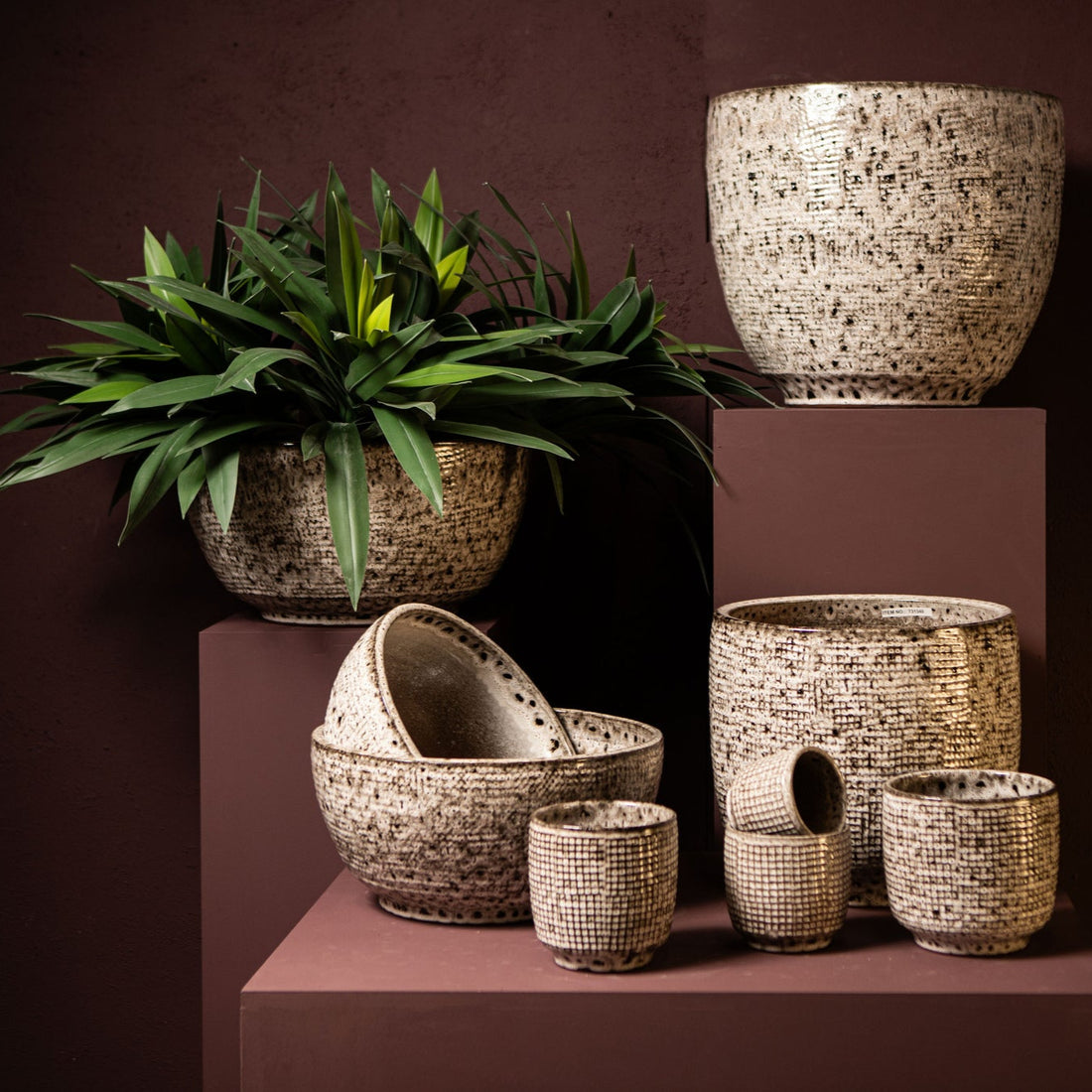 Elana White Round Ceramic Bowl With Grey Pattern L Dia50xH25,5cm PTMD - Pot - PTMD - livinglovely.nl