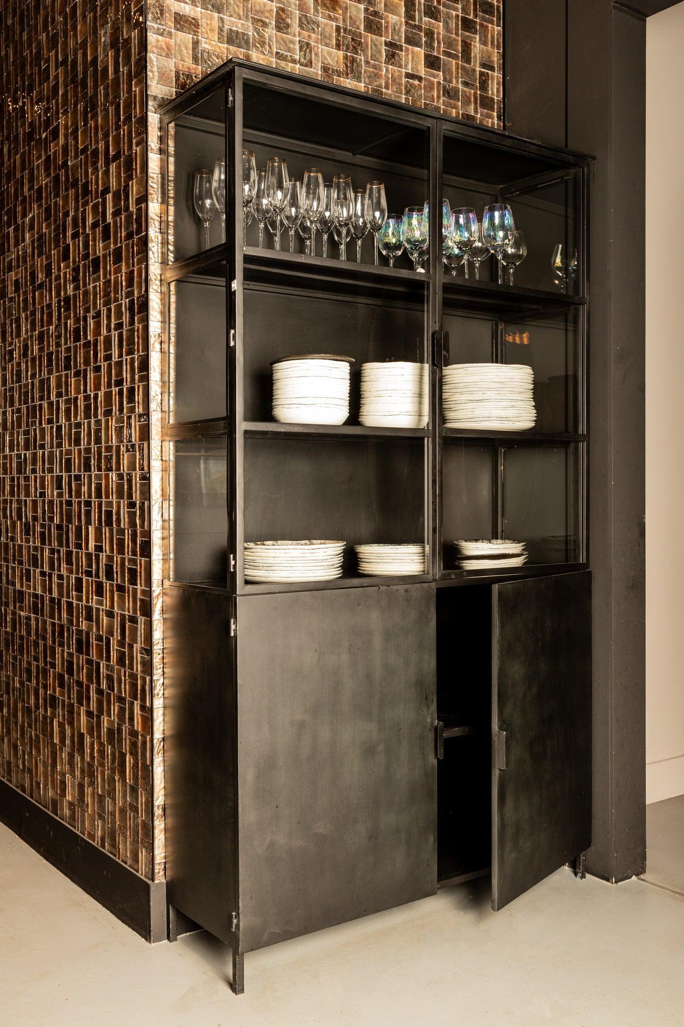 Elina Glass Cabinet Iron Frame 2 Doors PTMD - Vitrinekast - PTMD - livinglovely.nl