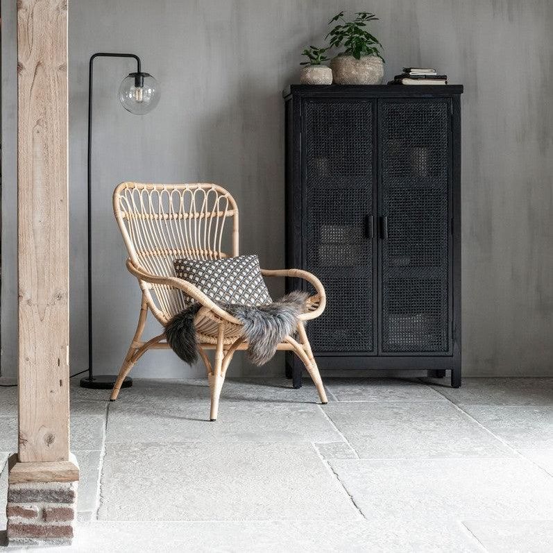 Cantania rotan fauteuil in serre met plaid MUST Living