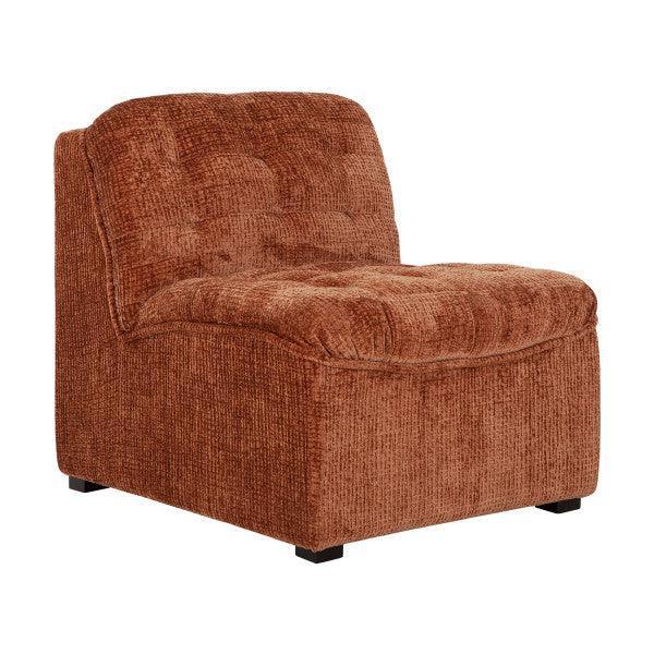 Fauteuil Liberty Glamour Kaneel van MUST Living, kuipstoel in kaneelbruin velvet op witte achtergrond