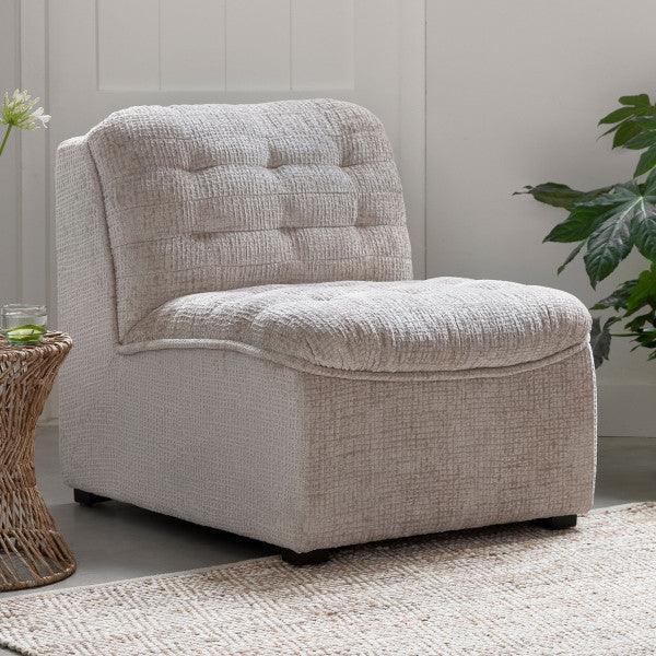 Fauteuil Liberty Glamour Naturel van MUST Living, kuipstoel in naturel velvet op witte achtergrond