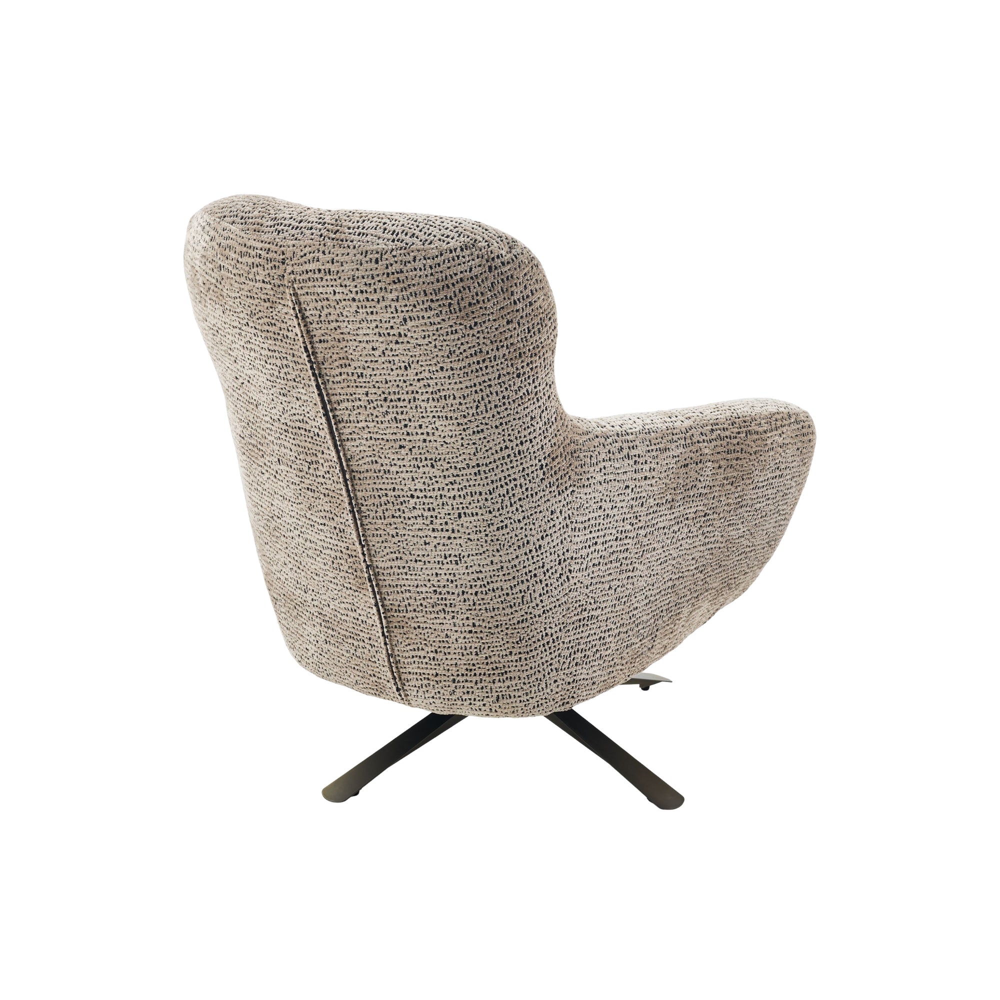 Fauteuil Nena Bruin van Starfurn, ronde uitnodigende vorm voor de woonkamer