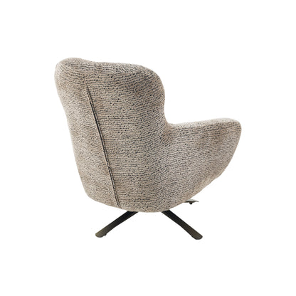 Fauteuil Nena Bruin van Starfurn, ronde uitnodigende vorm voor de woonkamer
