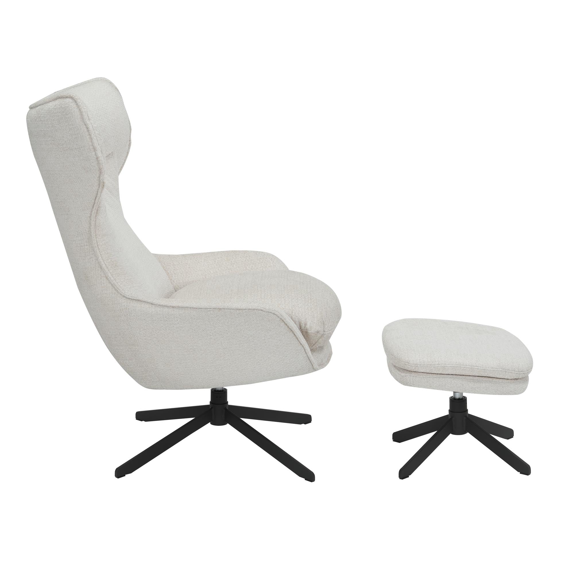 Fauteuil Olivia van Starfurn met detail van de zwarte metalen draaivoet onder de zitting