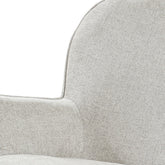 Fauteuil Sven Toffee van Livingfurn met zwart onderstel, 360 graden draaibaar