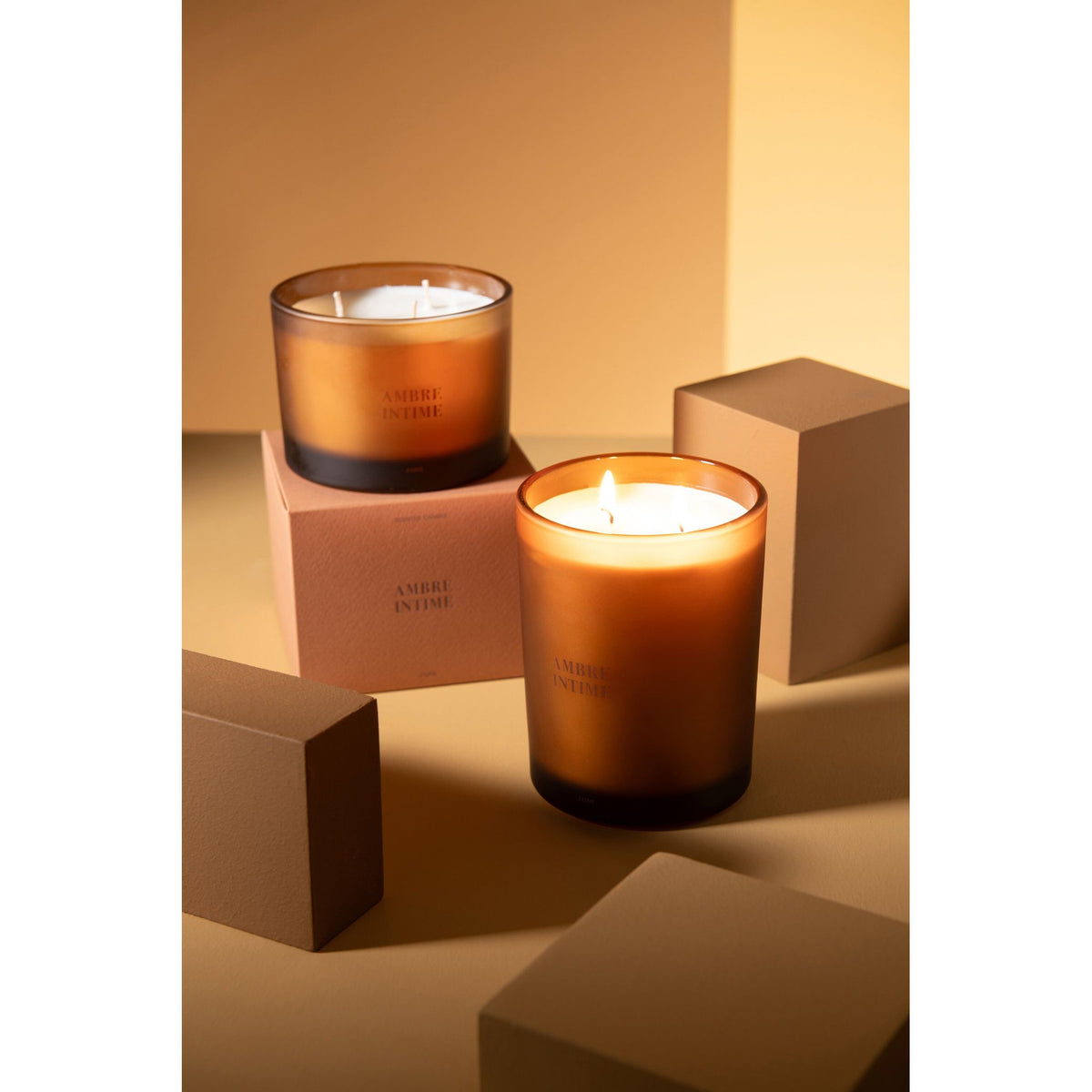 Geurkaars Accords Essentiels Ambre Intime 52 Uur