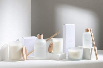 Geurkaars Accords Essentiels Fleur Blanche 38 Uur - Geurkaars - J-Line - livinglovely.nl