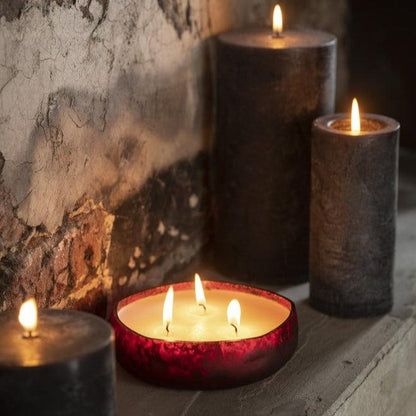 Geurkaars Livia Glas Rood Medium 19uur - Geurkaars - J-Line - livinglovely.nl