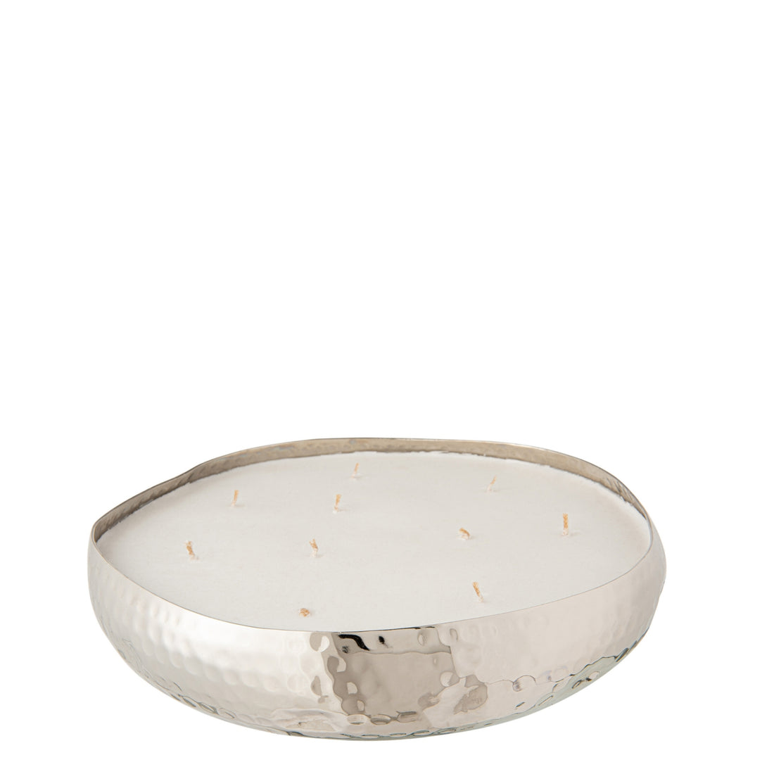 Close-up geurkaars M-Chic Zilver Large van J-Line, gehamerd zilver metaal met witte was, geur sugar citrus