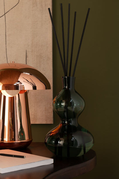 Geurolie Cedar Breeze Glas Donkergroen 1000ml - Geurstokjes - J-Line - livinglovely.nl