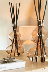 Geurolie Nordic Vetiver Glas Amber Large 1000ml - Geurstokjes - J-Line - livinglovely.nl