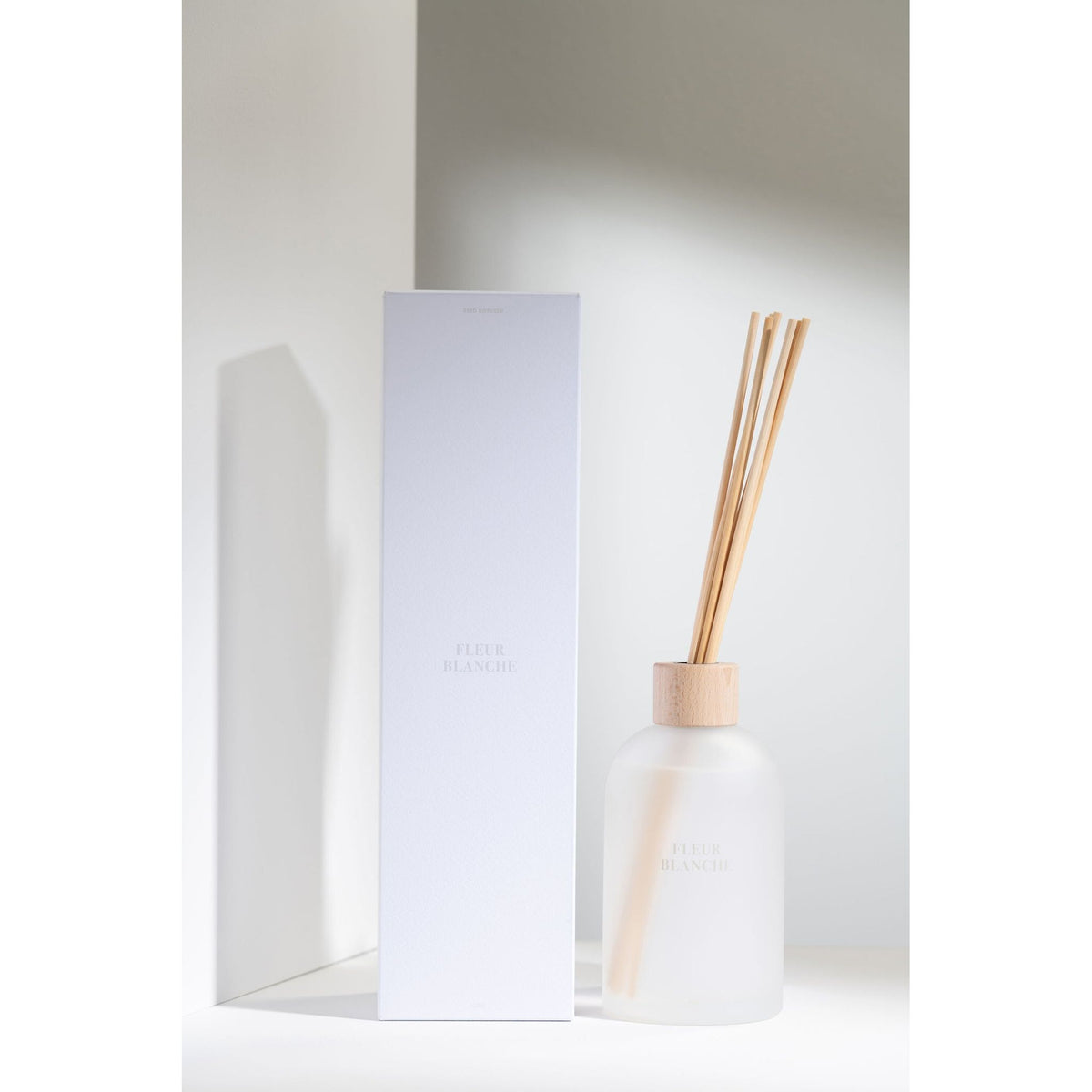Geurstokjes Accords Essentiels Fleur Blanche 550ml J-Line