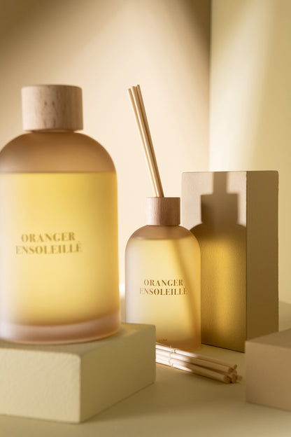 Geurstokjes Accords Essentiels Oranger Ensoleillé 250ml - Geurstokjes - J-Line - livinglovely.nl