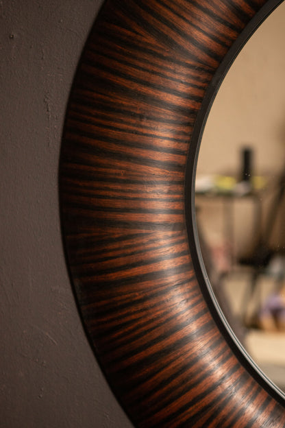 Gezzy Brown Wooden Mirror Thick Frame Round 110.5 x 5.5 x 110.5cm PTMD - Spiegel - PTMD - livinglovely.nl
