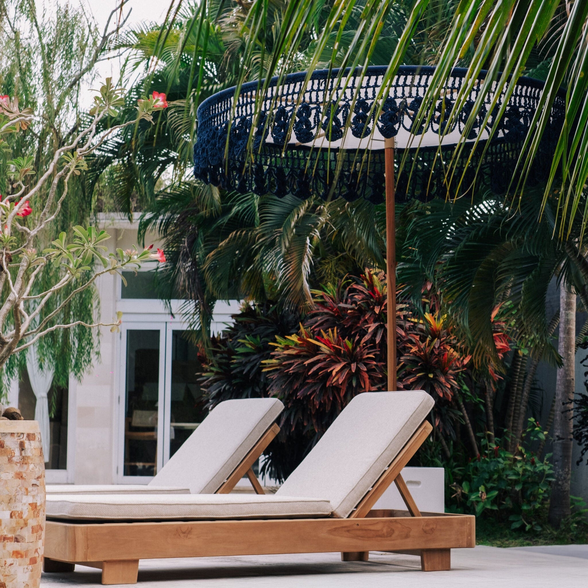 Handgeknoopte Parasol - Luxor Blauw 250cm - Handgeknoopte parasol - Todo Bien - livinglovely.nl