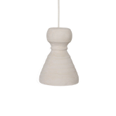 Hanglamp Chalk Kanoi van Raw Materials, slanke hanglamp in naturel met matte kalkachtige structuur