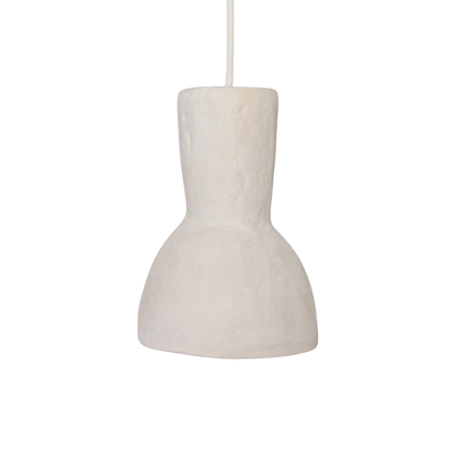 Hanglamp Chalk Moro van Raw Materials, hoge hanglamp in naturel met matte kalkachtige structuur