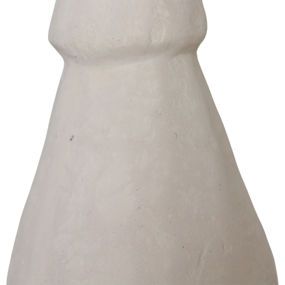 Hanglamp Chalk Pugal van Raw Materials, sfeerbeeld van de naturel hanglamp met warme lichtgloed