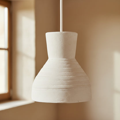 Hanglamp Chalk Sukkur van Raw Materials, naturel lampenkap van papier maché met krijtpoeder