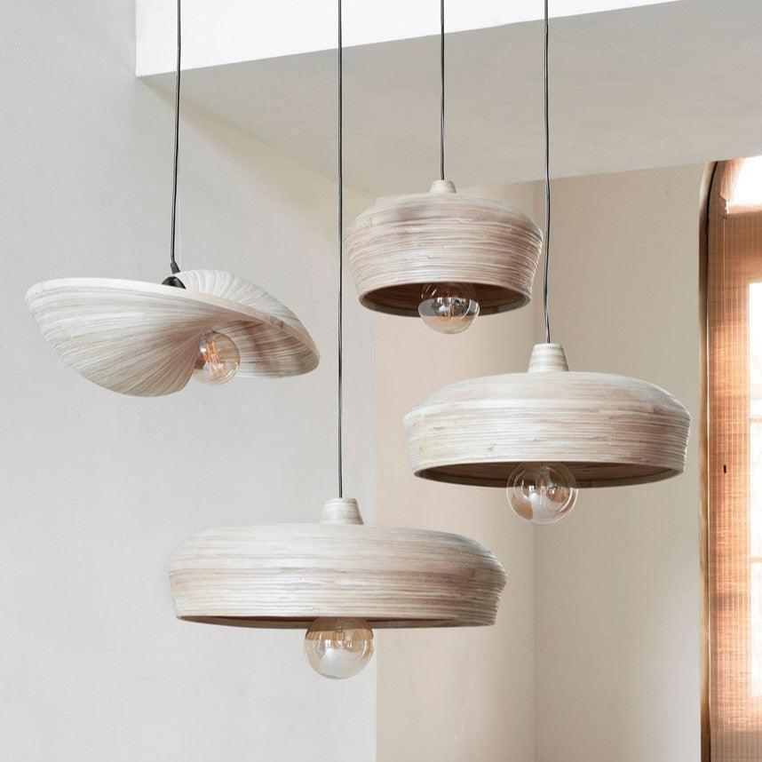 Hanglamp Kuala Lumpur Small van MUST Living, aanzicht van onderen met open vlechtwerk