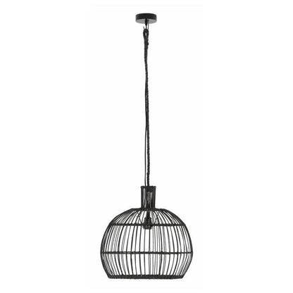 Hanglamp Las Salinas Small van MUST Living, zwarte gevlochten pitrieten kap op witte achtergrond