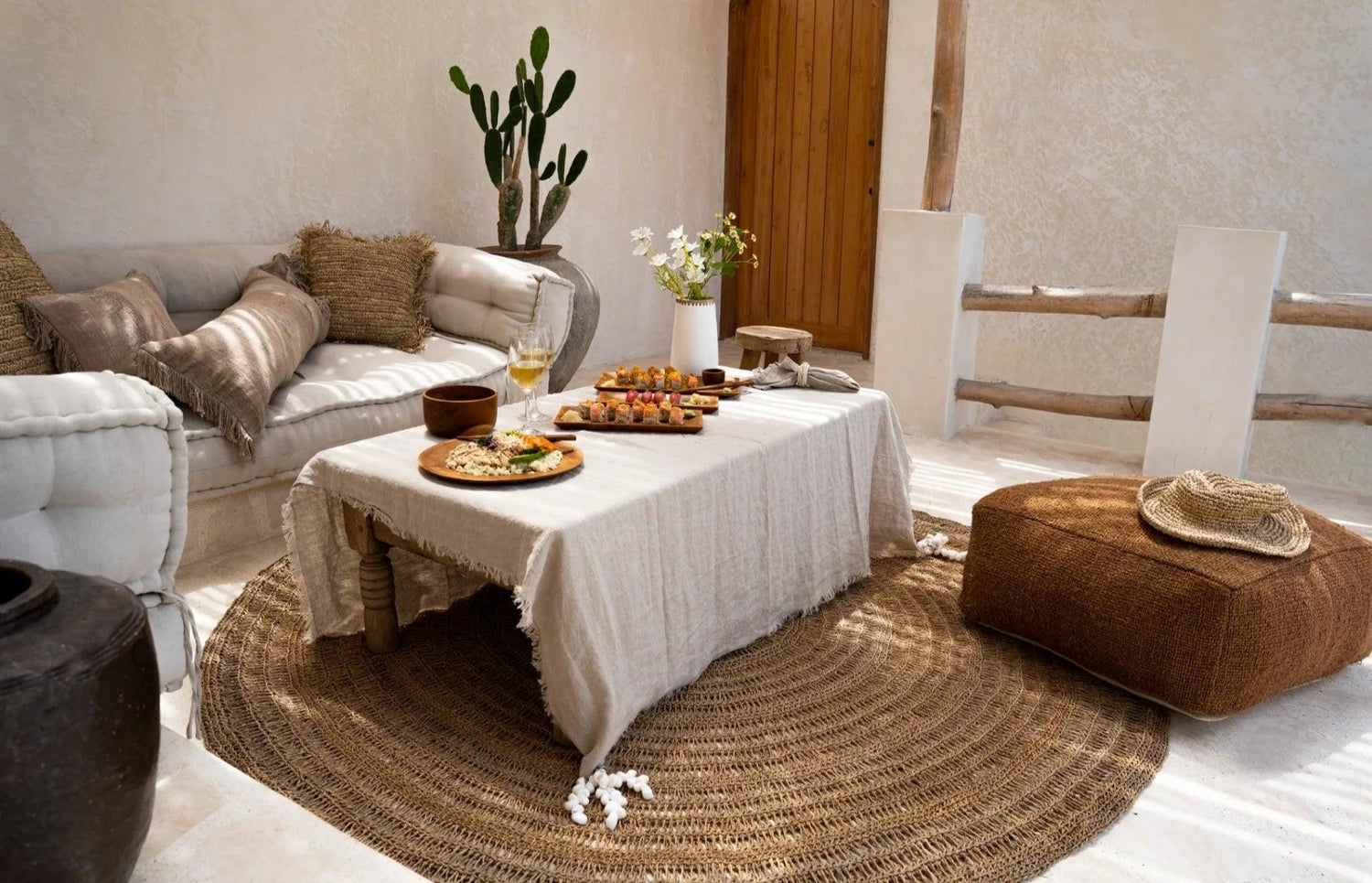 Het Linnen Tafelkleed - Beige - 180x300 - Tafelkleed - Bazar Bizar - livinglovely.nl